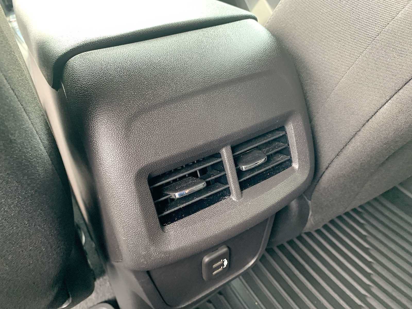 Certified 2024 Chevrolet Equinox LT AWD/4WD image 20