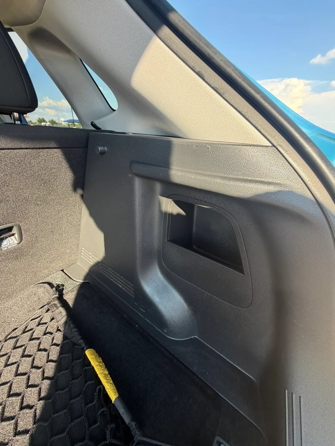 Used 2022 Hyundai Kona SEL w/ Cargo Package FWD image 18