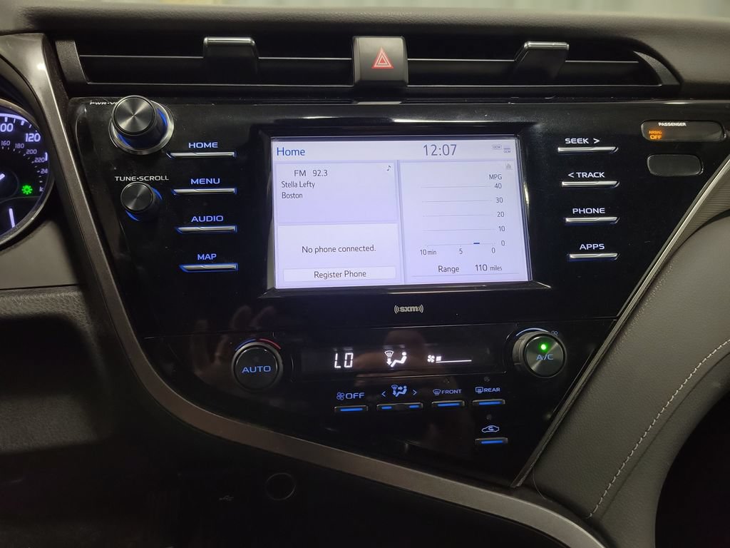 Used 2020 Toyota Camry SE AWD/4WD image 17