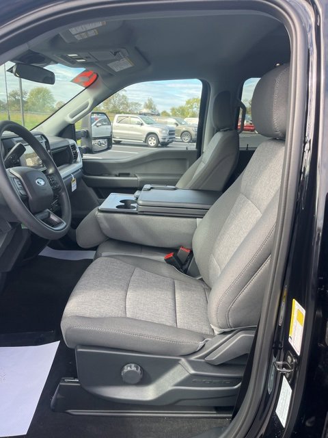 New 2026 Ford F250 4x4 Crew Cab Super Duty image 13