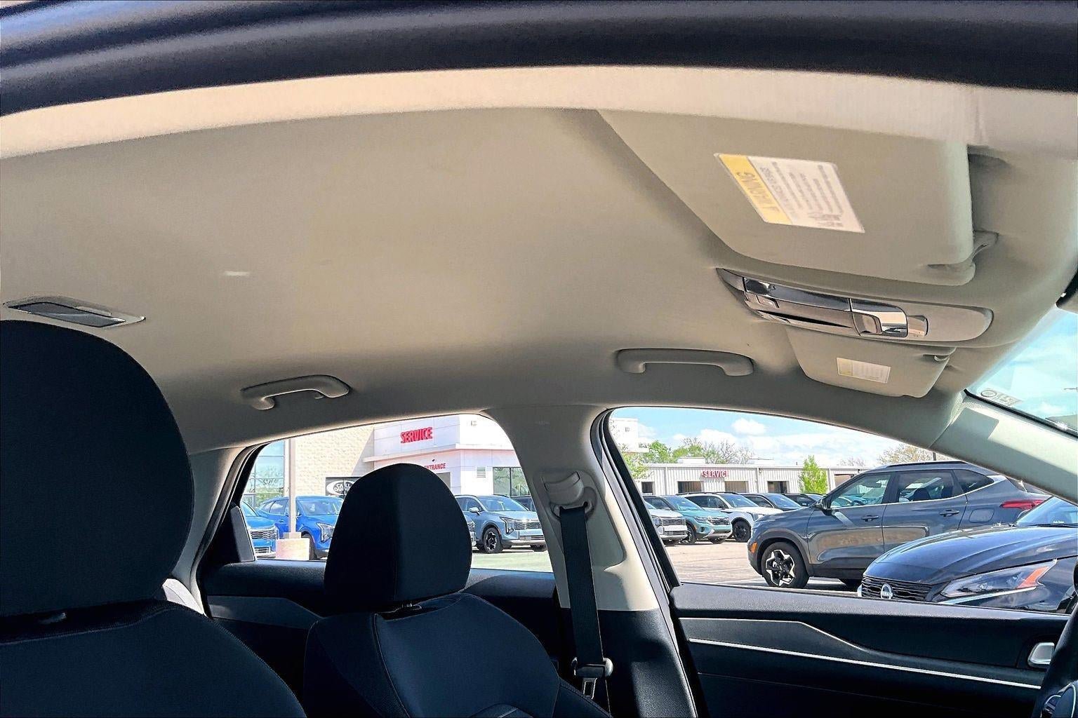 Used 2025 Kia K5 LXS FWD image 27