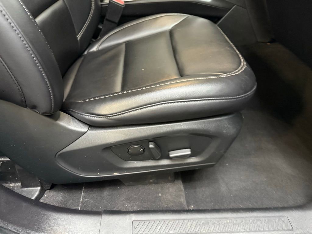 Certified 2022 Ford Explorer XLT w/ Equipment Group 202A image 52