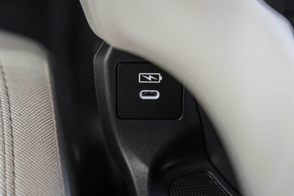 Used 2025 Honda HR-V LX image 20