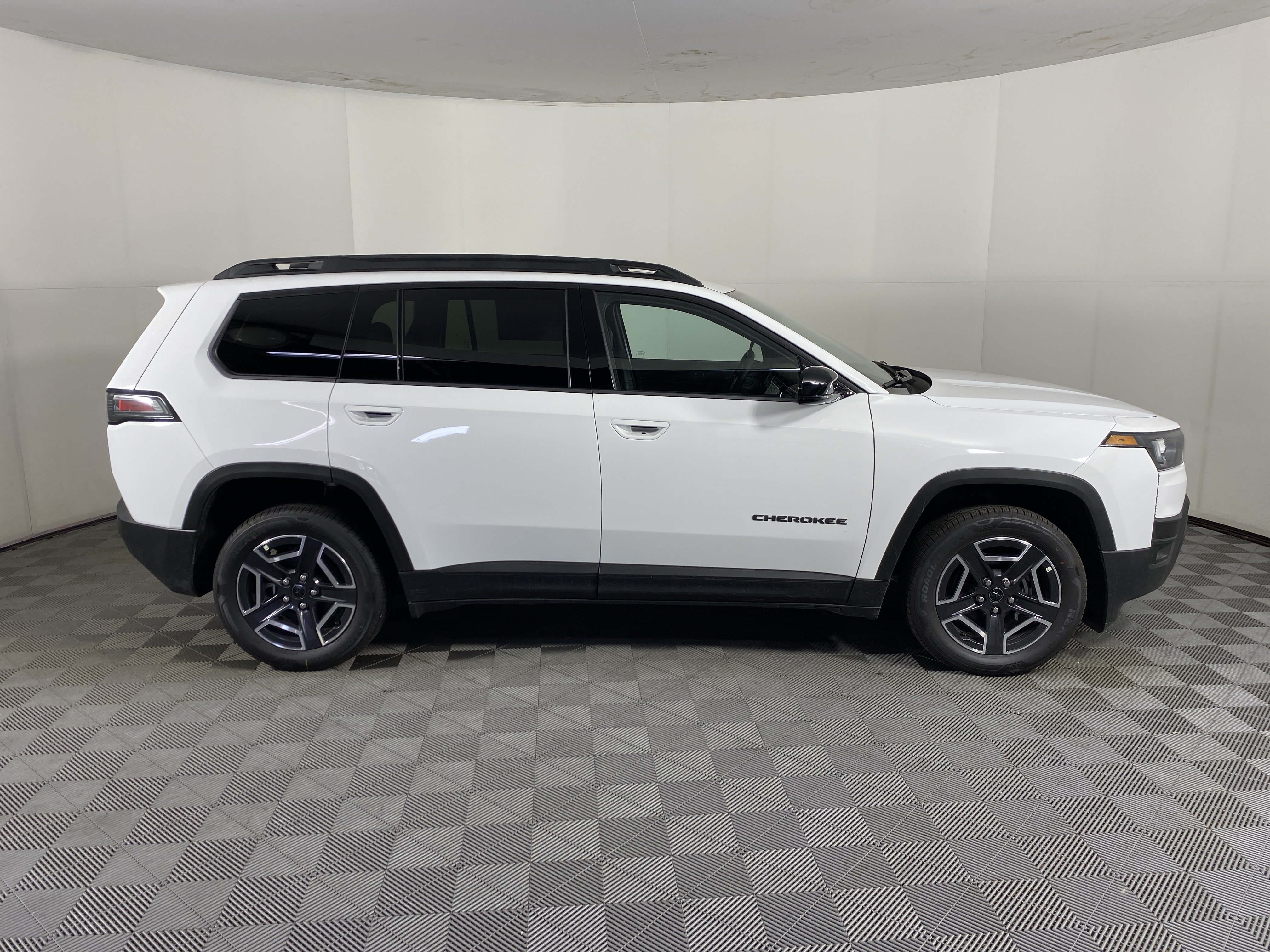 New 2026 Jeep Cherokee Limited AWD/4WD image 6