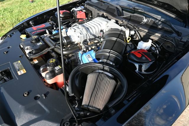 Used 2011 Ford Mustang Shelby GT500 w/ SVT Performance Pkg image 16