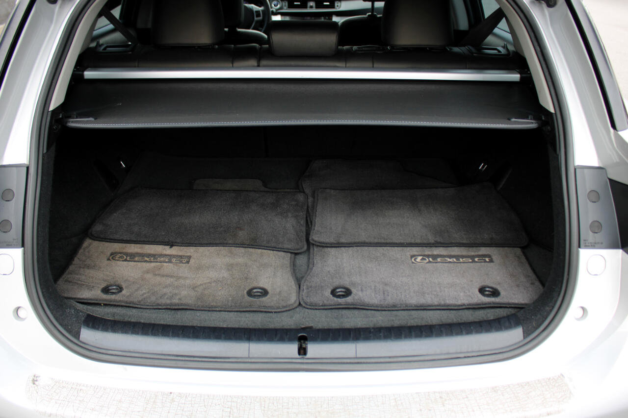 Used 2012 Lexus CT 200h Premium image 17