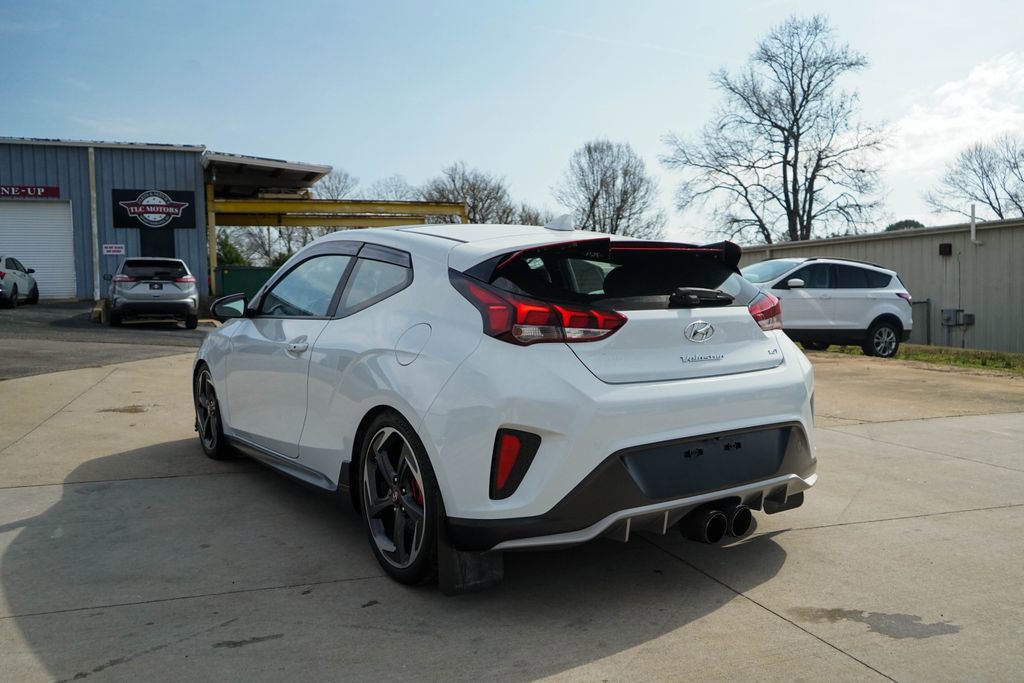 Used 2019 Hyundai Veloster Turbo image 4