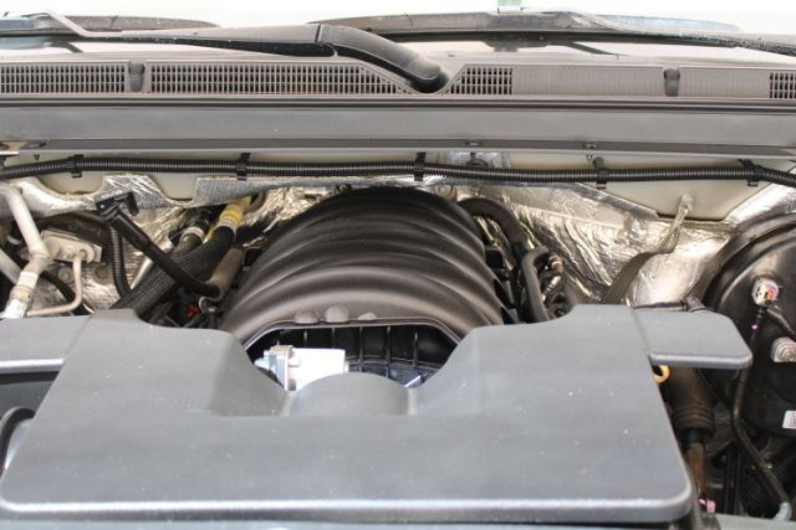 Used 2015 GMC Yukon XL SLT w/ Open Road Package image 28