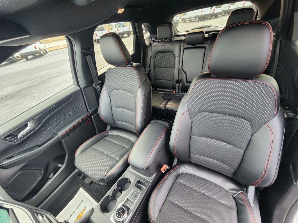New 2026 Ford Escape ST-Line w/ Tech Pack #1 image 10