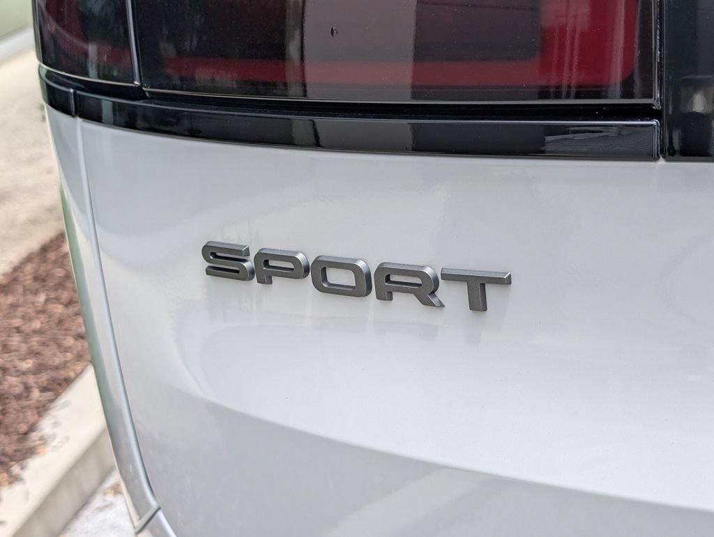 Certified 2025 Land Rover Range Rover Sport SE AWD/4WD image 30