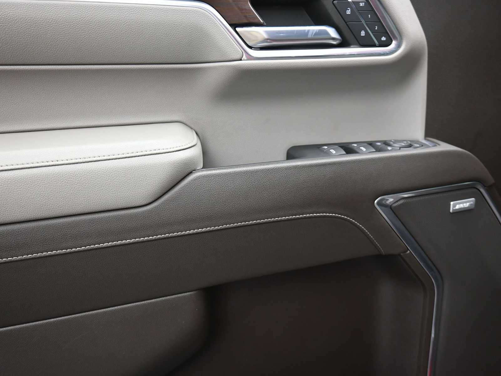 Used 2022 GMC Sierra 1500 SLT w/ SLT Premium Plus Package image 10