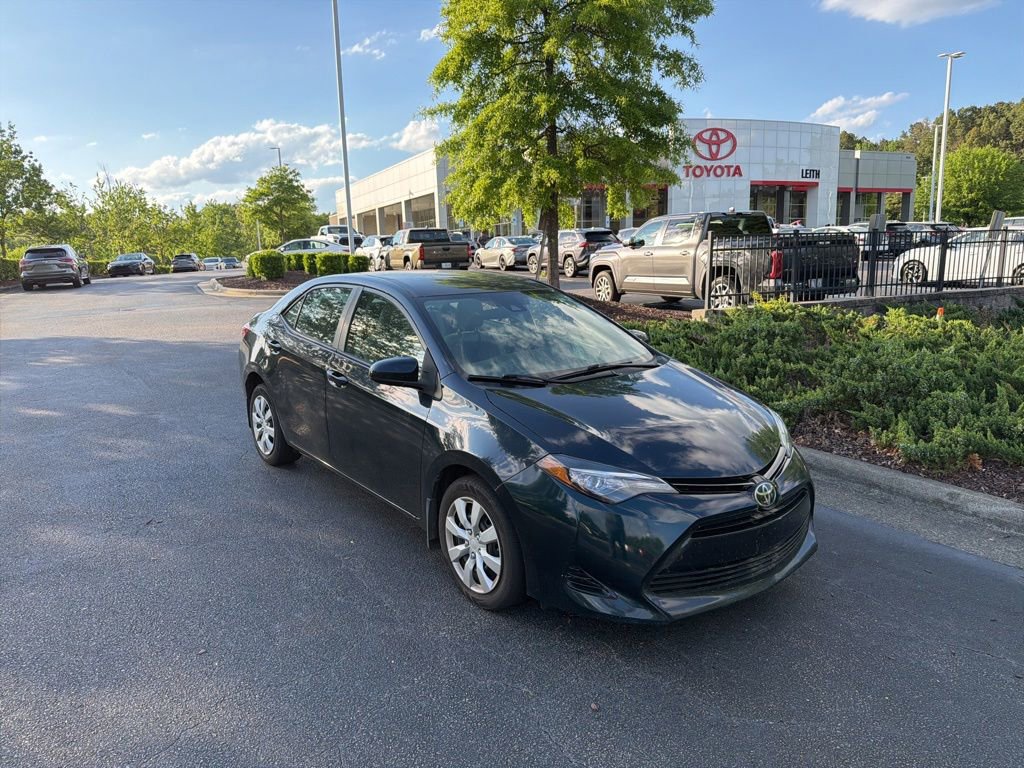 Used 2017 Toyota Corolla LE w/ Carpet Mat Package (TMS) FWD image 1