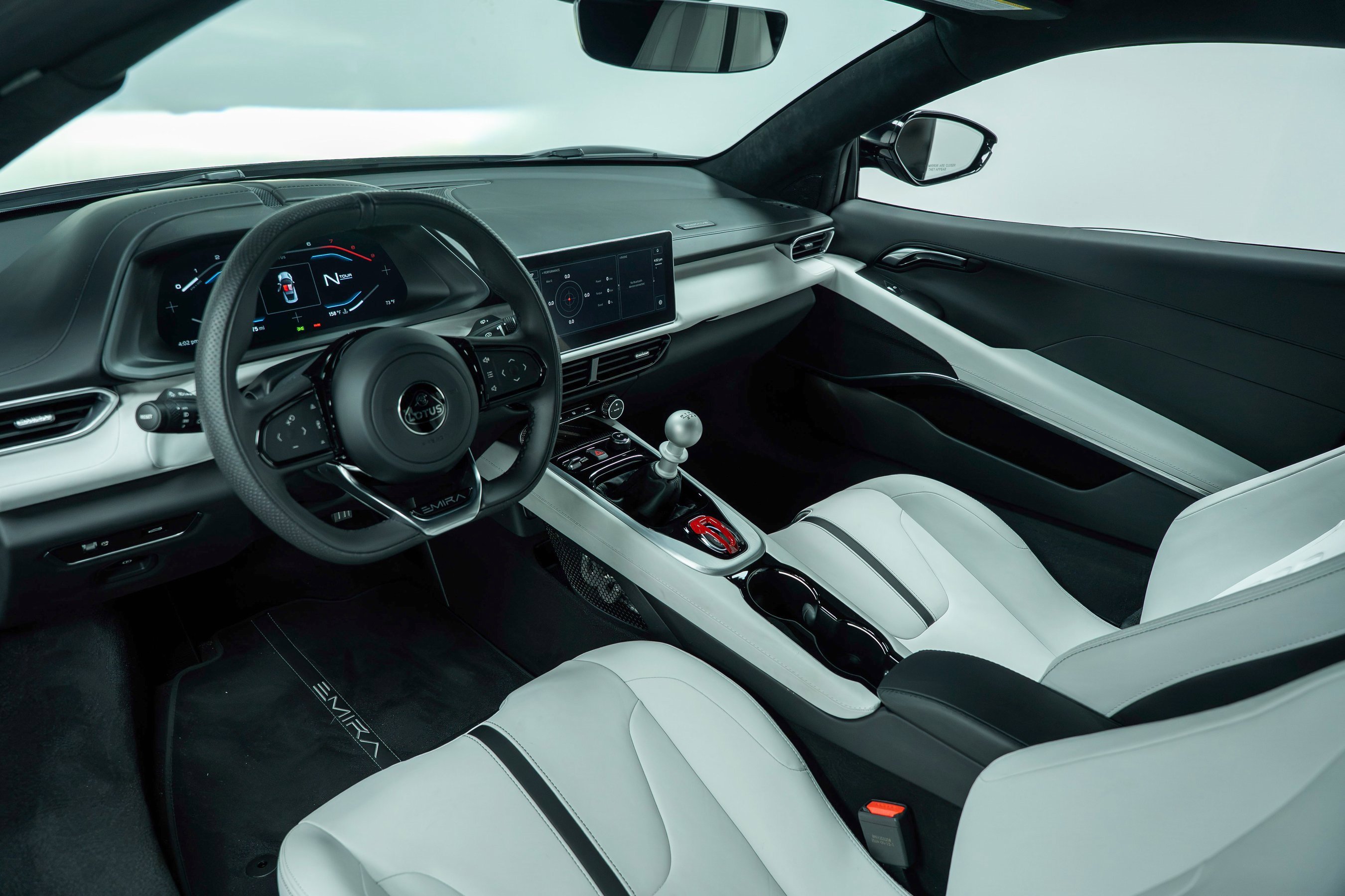 New 2025 Lotus Emira image 4