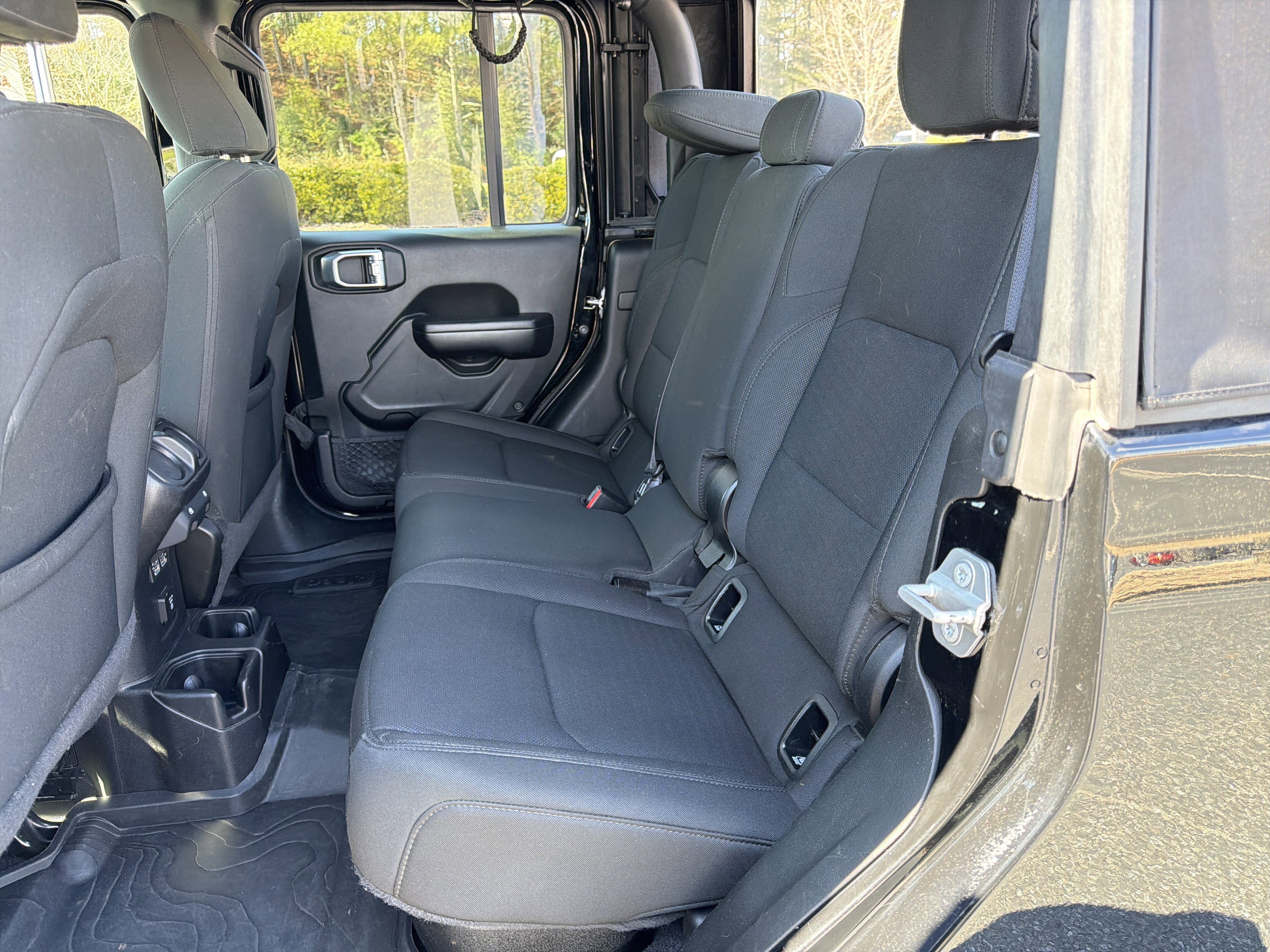 Used 2020 Jeep Gladiator Sport image 20