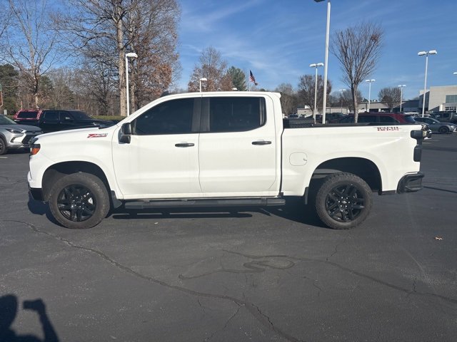 Used 2022 Chevrolet Silverado 1500 Custom Trail Boss w/ LPO, Dark Essentials Package image 4