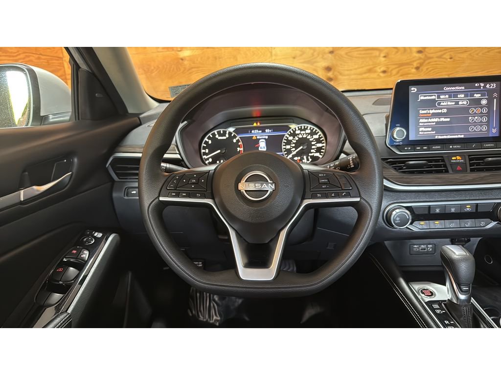 Used 2023 Nissan Altima 2.5 SV image 19