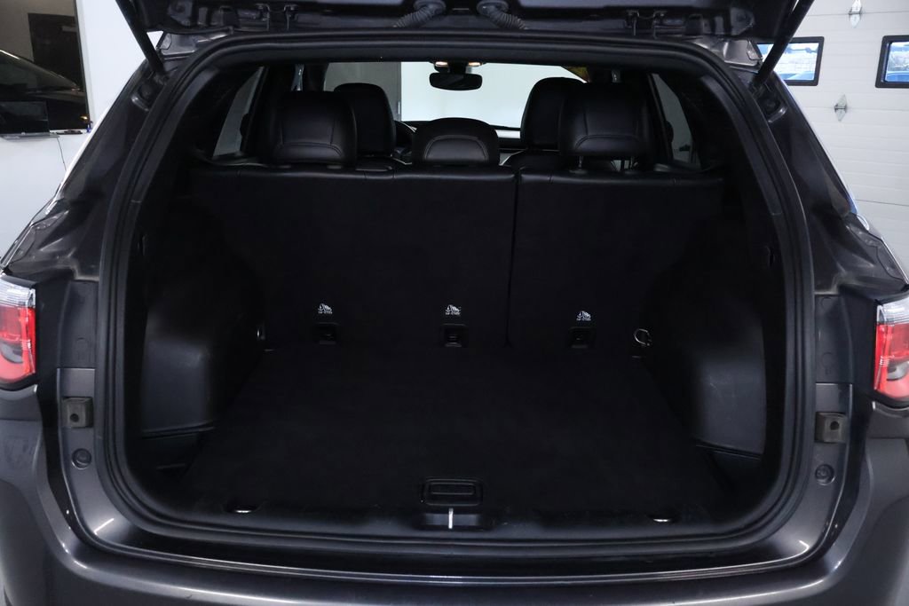 Used 2023 Jeep Compass Limited image 17