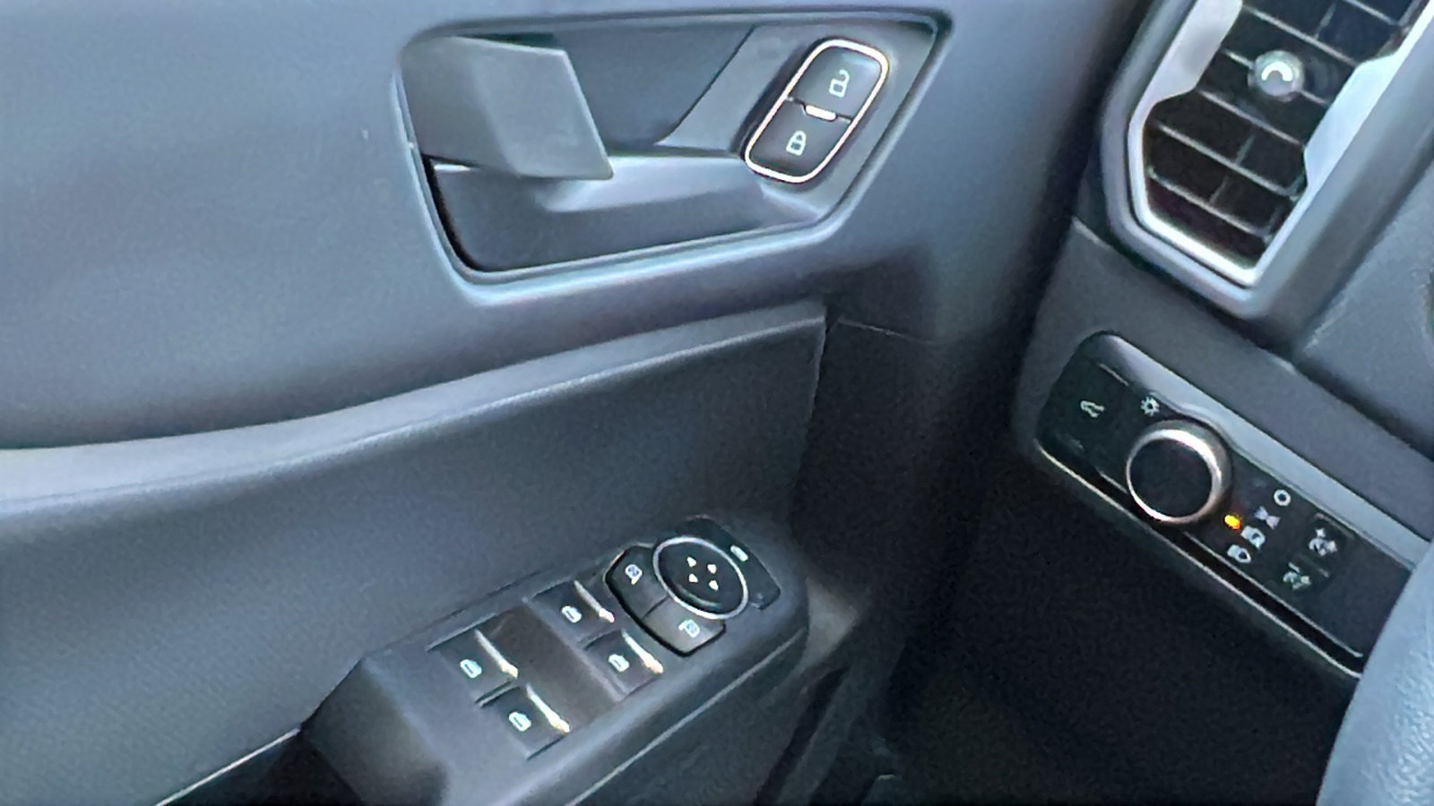 Used 2023 Ford Bronco Sport Big Bend image 34