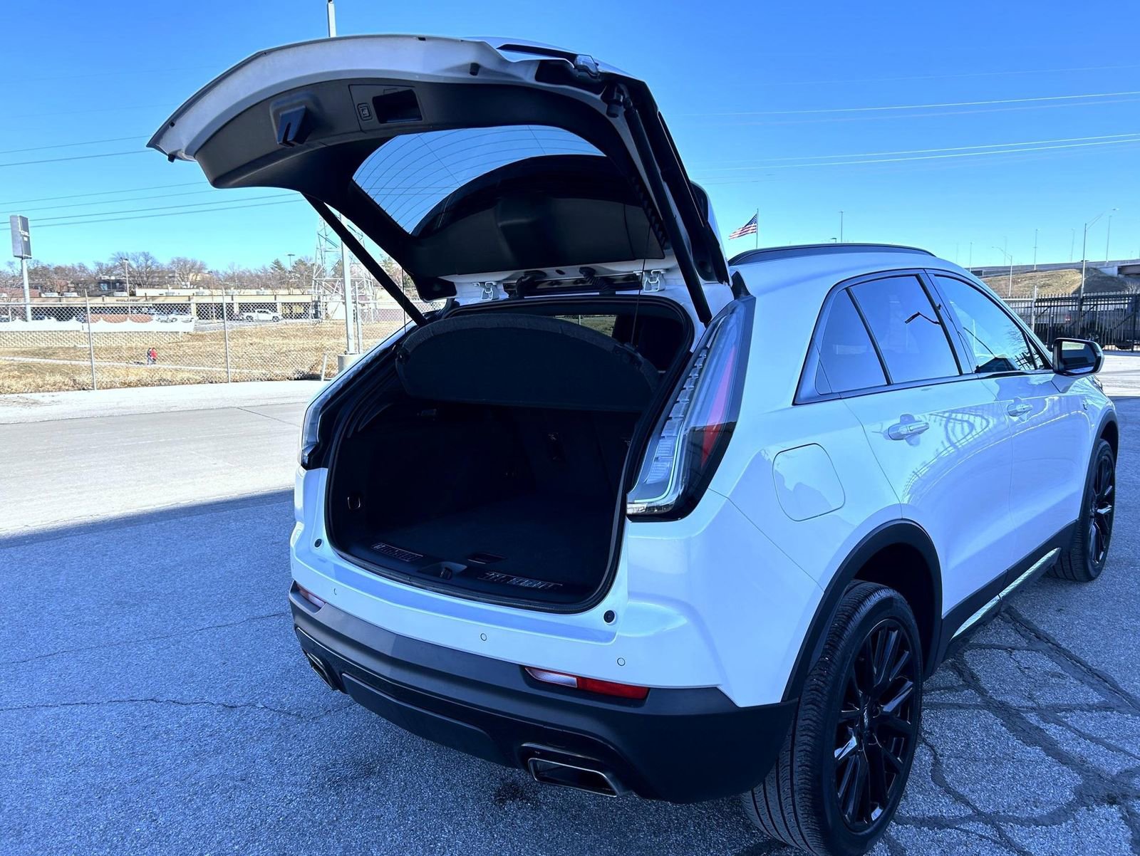 Used 2023 Cadillac XT4 Sport w/ Cold Weather Package image 22