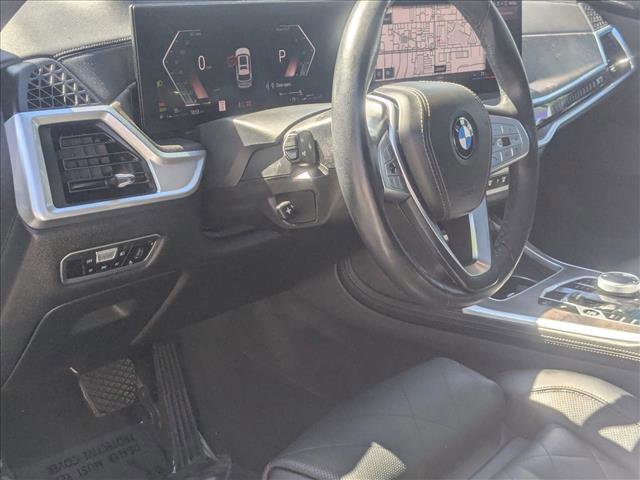 Used 2023 BMW X7 xDrive40i w/ Premium Package image 10