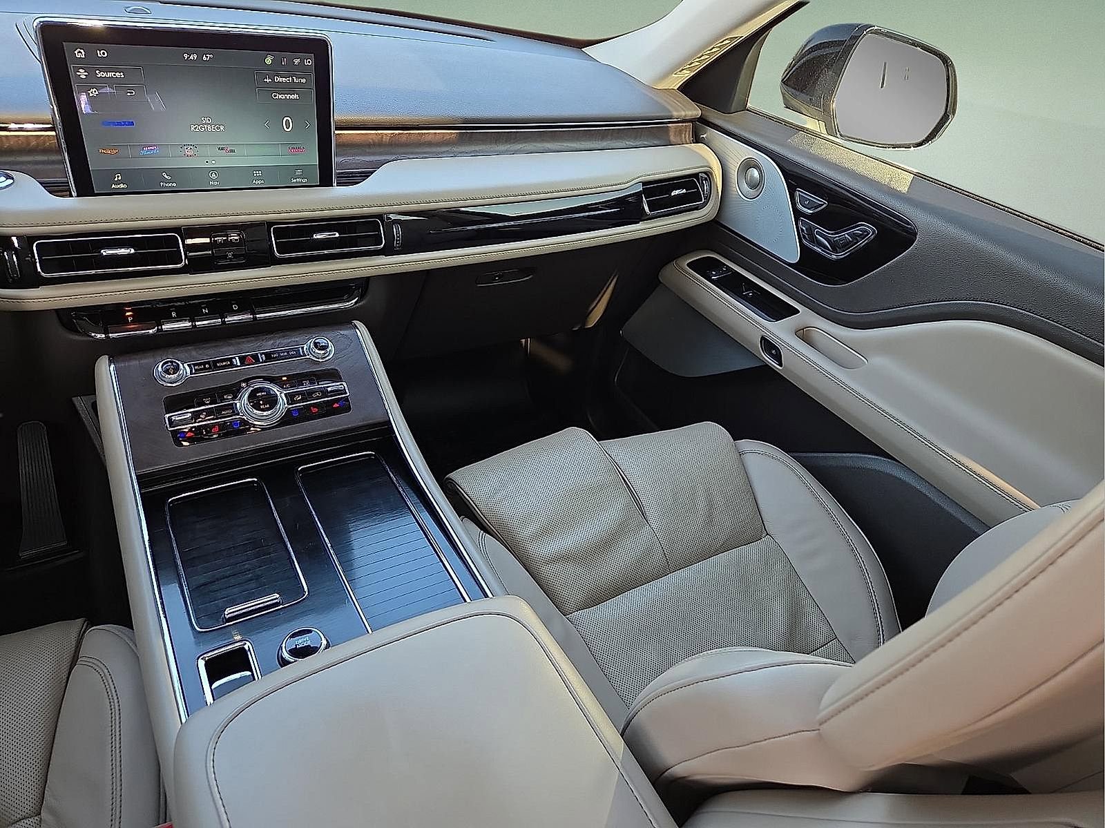 Used 2023 Lincoln Aviator Reserve w/ Equipment Group 201A AWD/4WD image 13