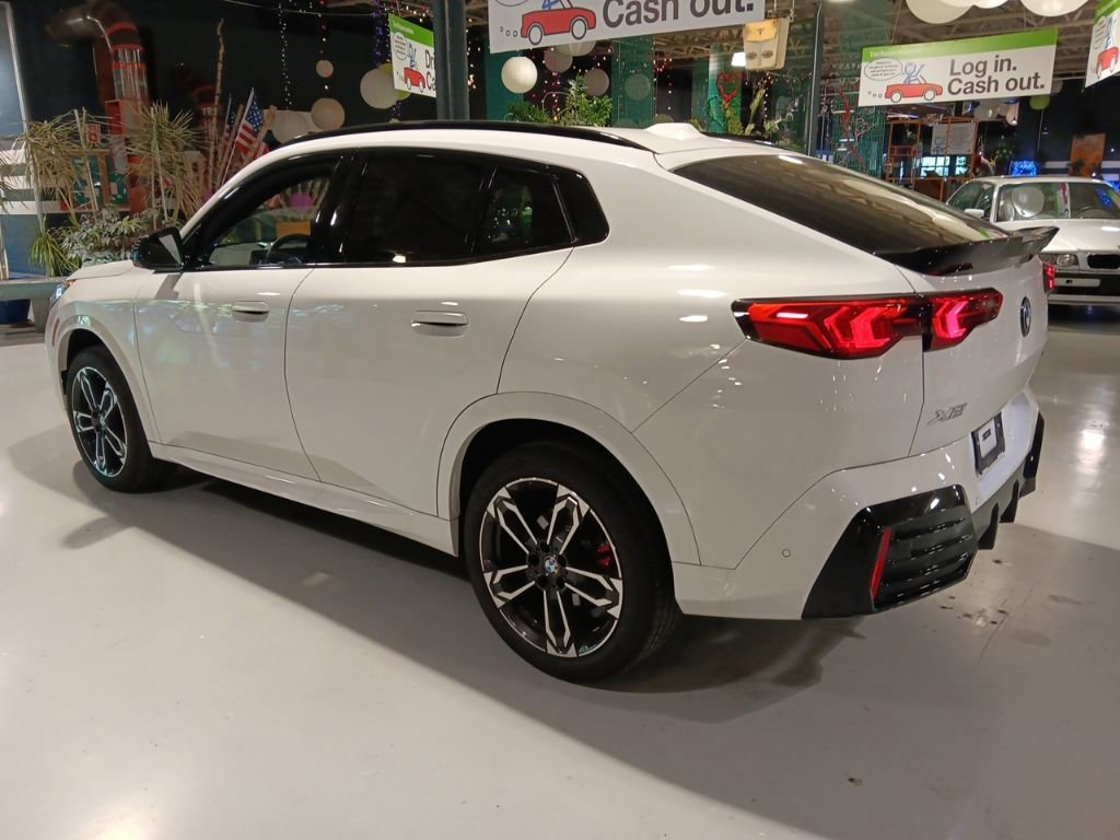 Certified 2025 BMW X2 xDrive28i w/ Premium Package AWD/4WD image 9