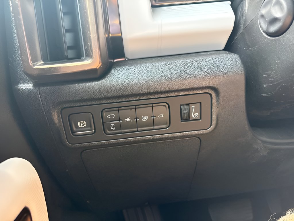 Used 2024 GMC Hummer EV 2X AWD/4WD image 27