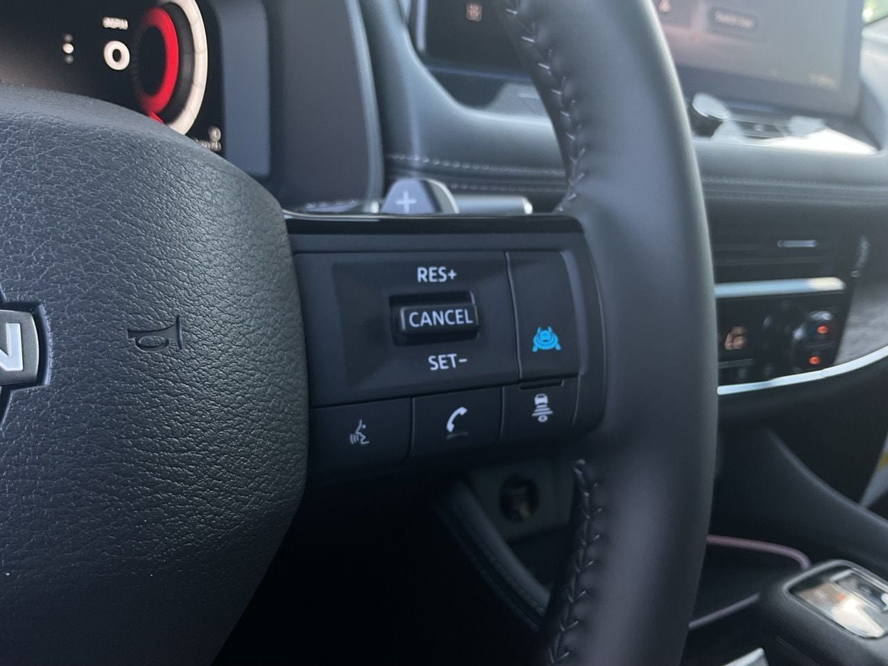 New 2026 Nissan Rogue Platinum AWD/4WD image 35