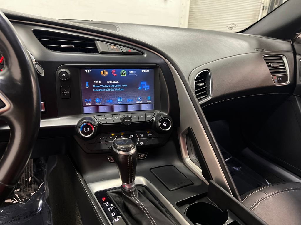 Used 2016 Chevrolet Corvette Stingray Coupe w/ Carbon Flash Badge Package RWD image 19