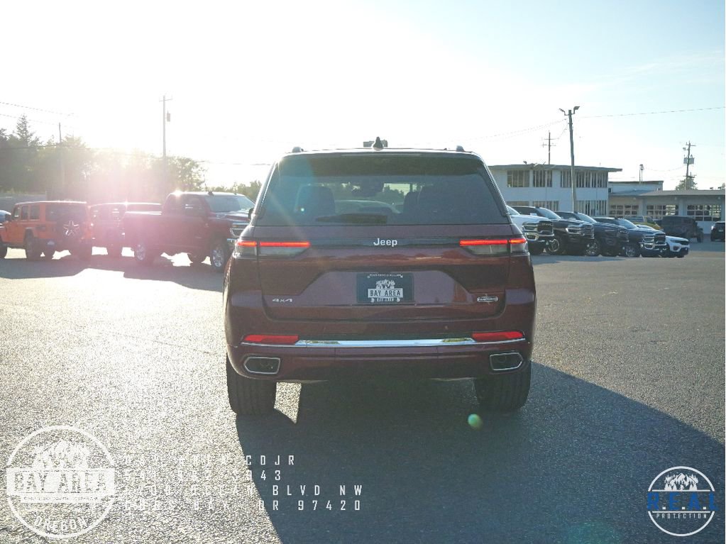 New 2025 Jeep Grand Cherokee Overland w/ Luxury Tech Group IV image 4