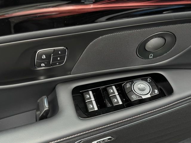 New 2026 Lincoln Nautilus Reserve w/ Jet Appearance Package image 13