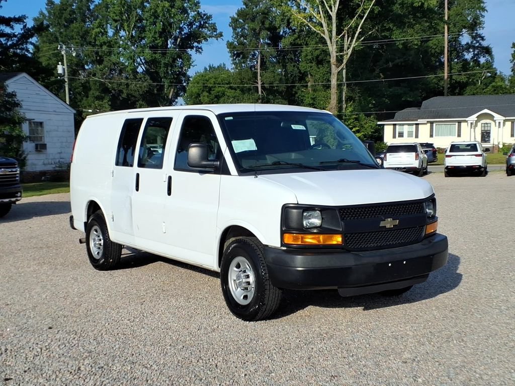 Used 2016 Chevrolet Express 2500 RWD image 1