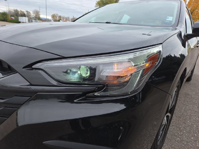 Used 2025 Subaru Legacy Premium AWD/4WD image 6