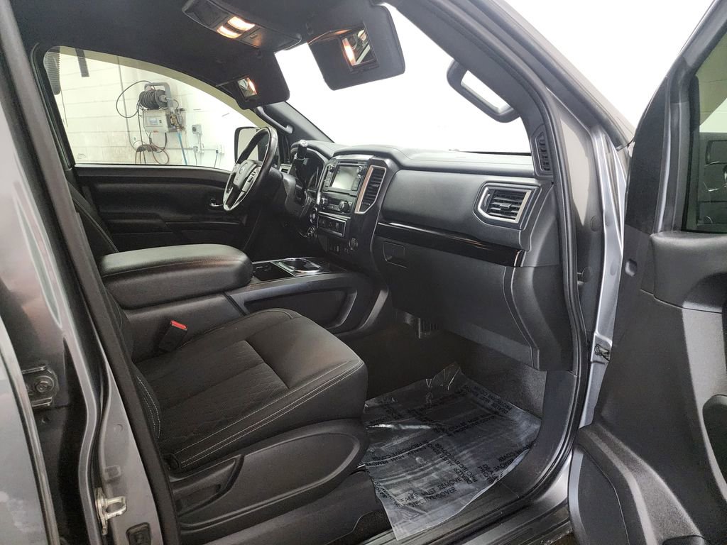 Used 2019 Nissan Titan SV w/ SV Convenience Package AWD/4WD image 32