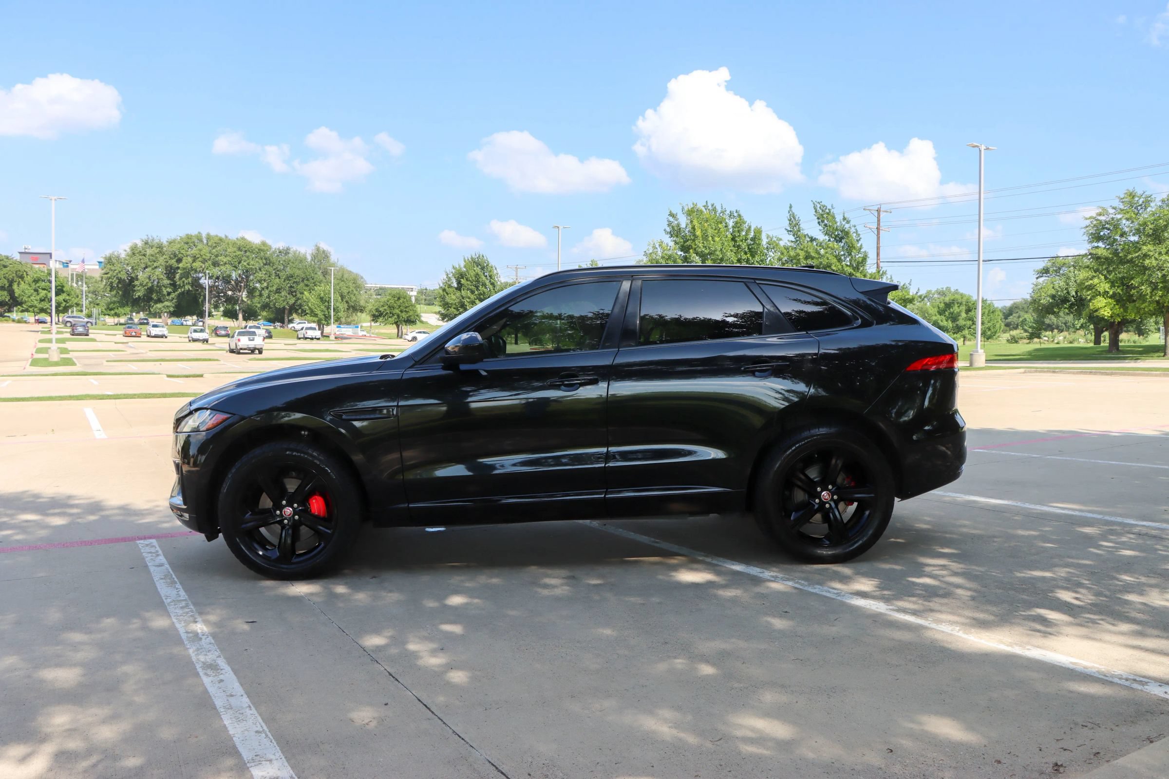 Used 2019 Jaguar F-PACE S AWD/4WD image 4