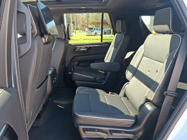 Used 2026 Chevrolet Tahoe Premier AWD/4WD image 15