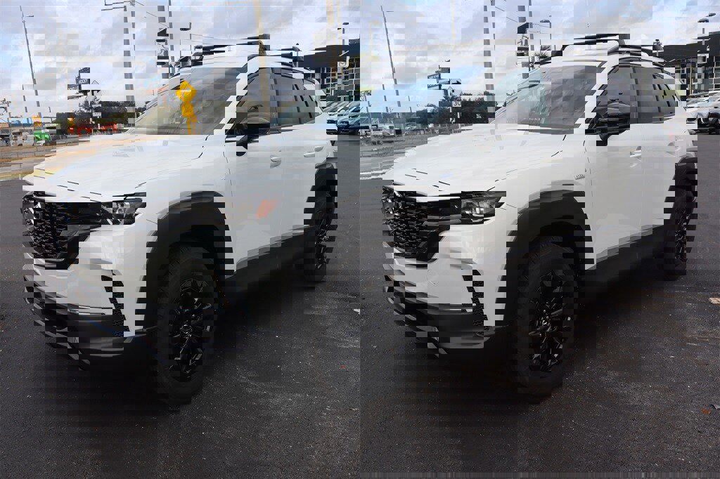 Used 2025 MAZDA CX-50 AWD 2.5 Hybrid w/ Cargo Package image 4