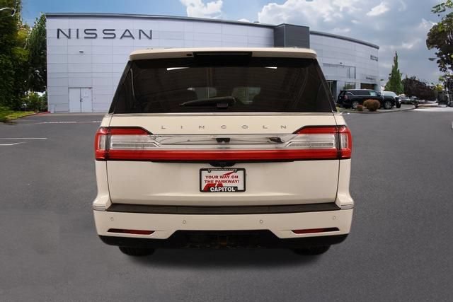 Used 2019 Lincoln Navigator Reserve w/ Cargo Package AWD/4WD image 4