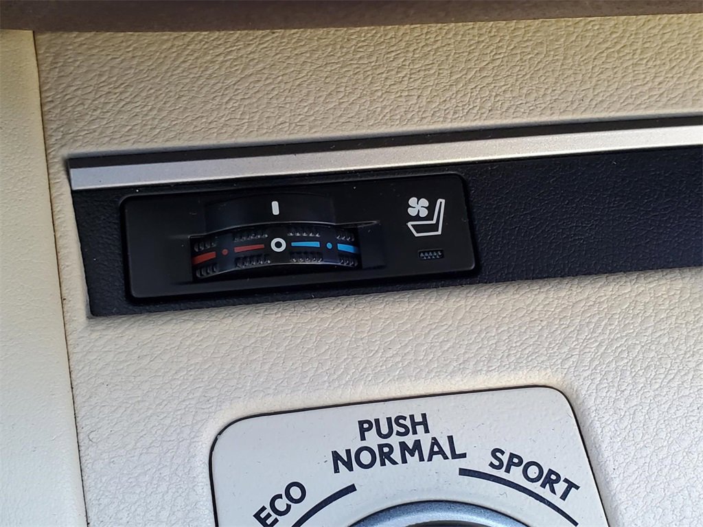 Used 2018 Lexus ES 350 w/ Premier Package image 33