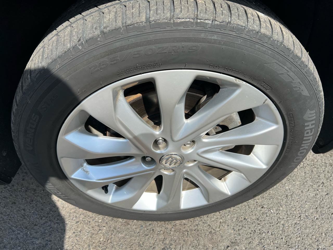 Used 2016 Buick Envision Premium AWD/4WD image 4