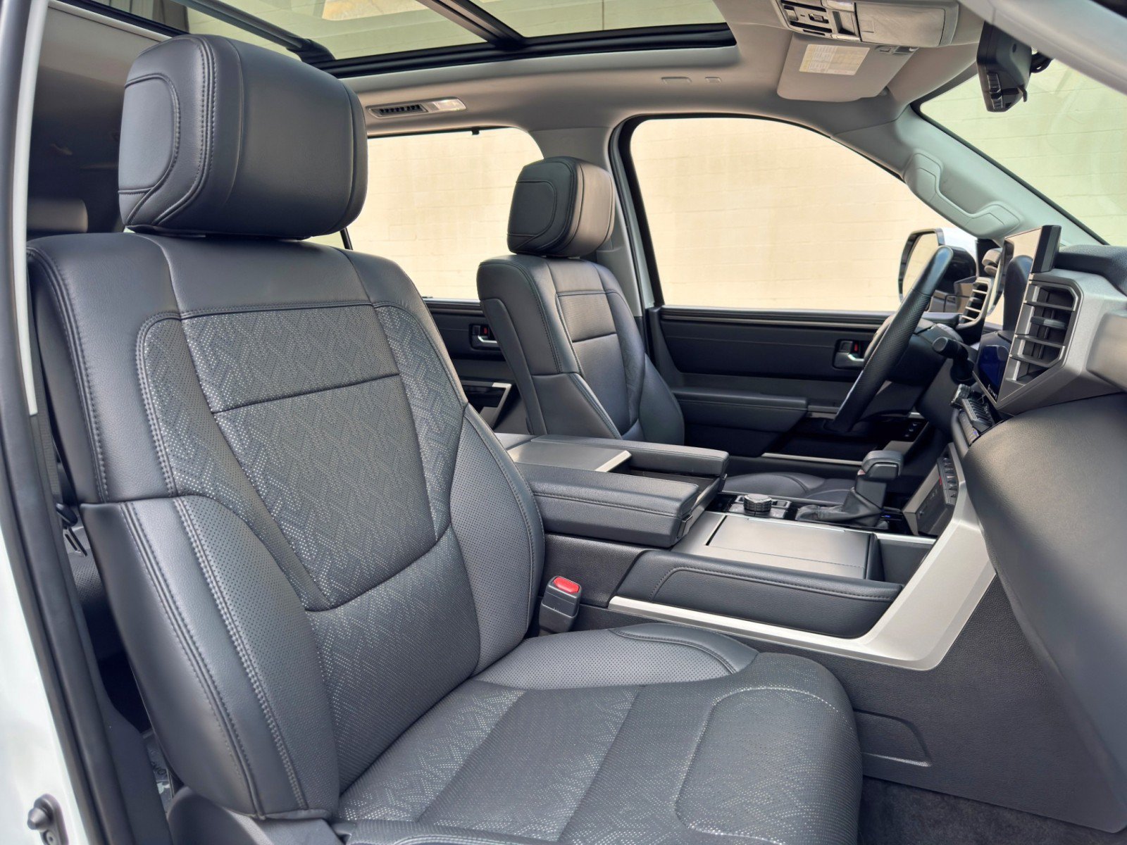 Used 2023 Toyota Sequoia Limited w/ TRD Off-Road Package AWD/4WD image 39
