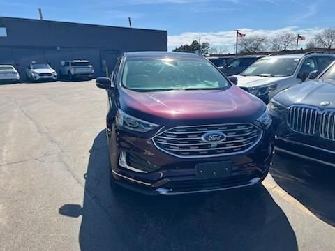 Used 2019 Ford Edge Titanium w/ Equipment Group 301A image 4