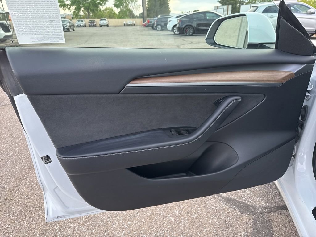Used 2023 Tesla Model 3 Standard Range image 27