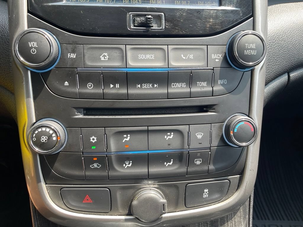 Used 2015 Chevrolet Malibu LT w/ Power Convenience Package FWD image 23