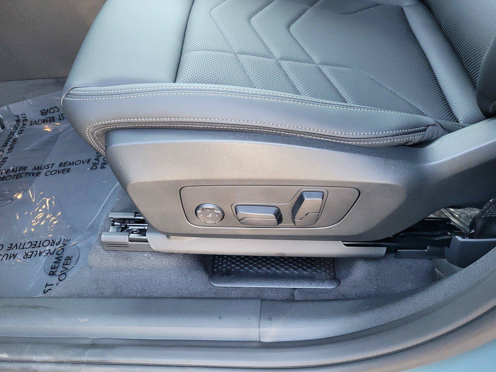 New 2027 BMW X1 xDrive28i w/ Convenience Package AWD/4WD image 16