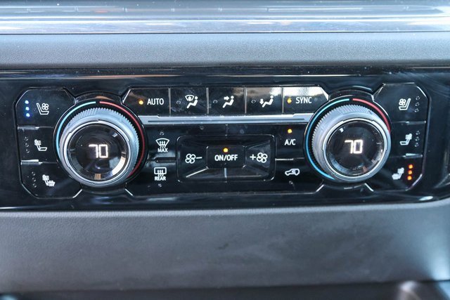 Used 2024 Chevrolet Silverado 3500 High Country w/ Technology Package image 29