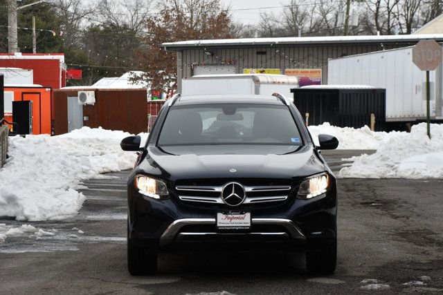 Used 2018 Mercedes-Benz GLC 300 GLC 300 4MATIC SUV w/ Multimedia Package image 2