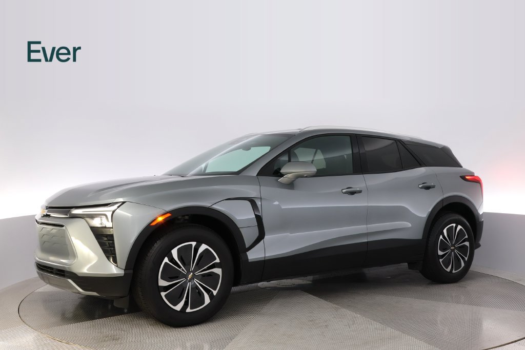 Used 2024 Chevrolet Blazer EV LT AWD/4WD image 18