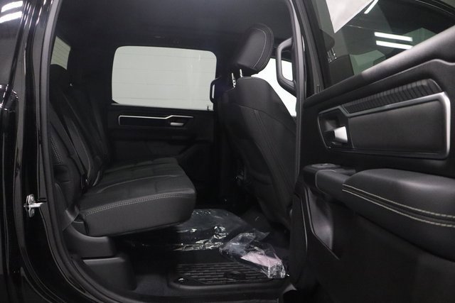 New 2026 RAM 1500 4x4 Crew Cab image 16