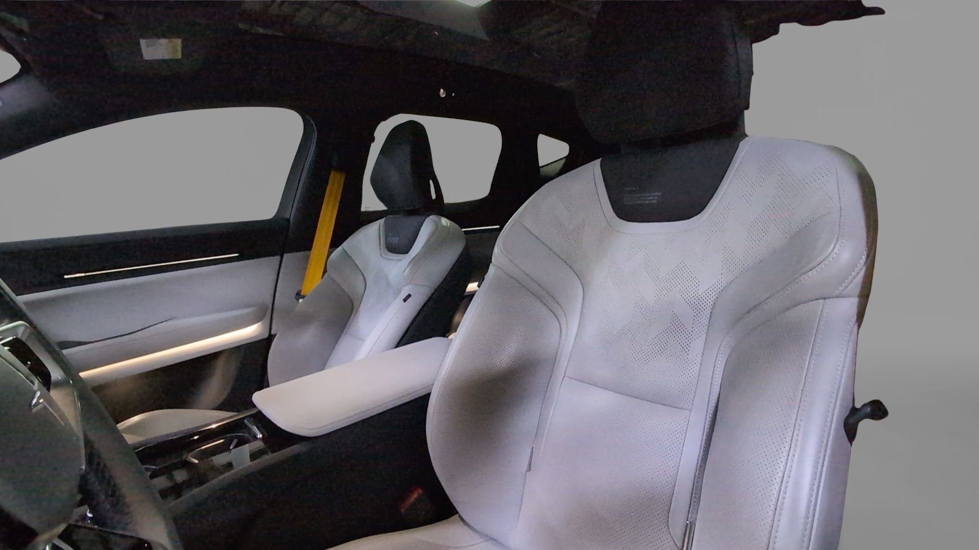 Used 2025 Polestar Polestar 3 image 16